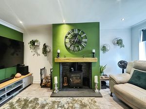 Lounge- click for photo gallery